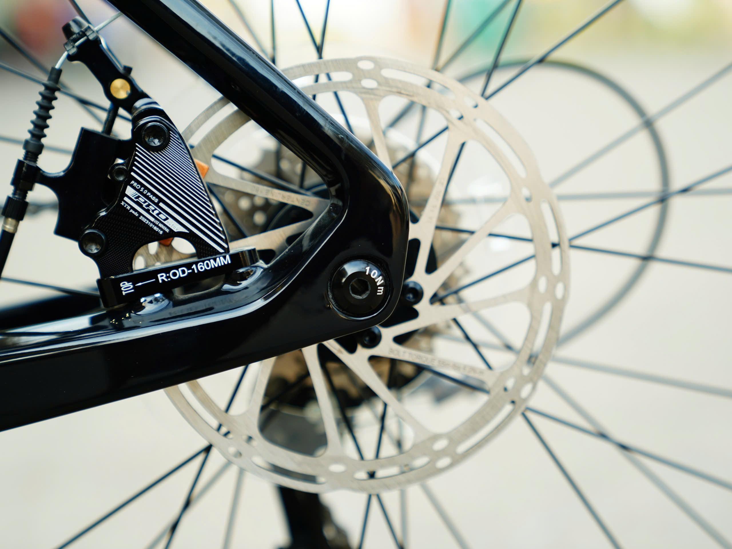 DTFLY R3000 Xe Đạp Đua - Khung Carbon T800, SHIMANO SORA R3000, 18 tốc độ