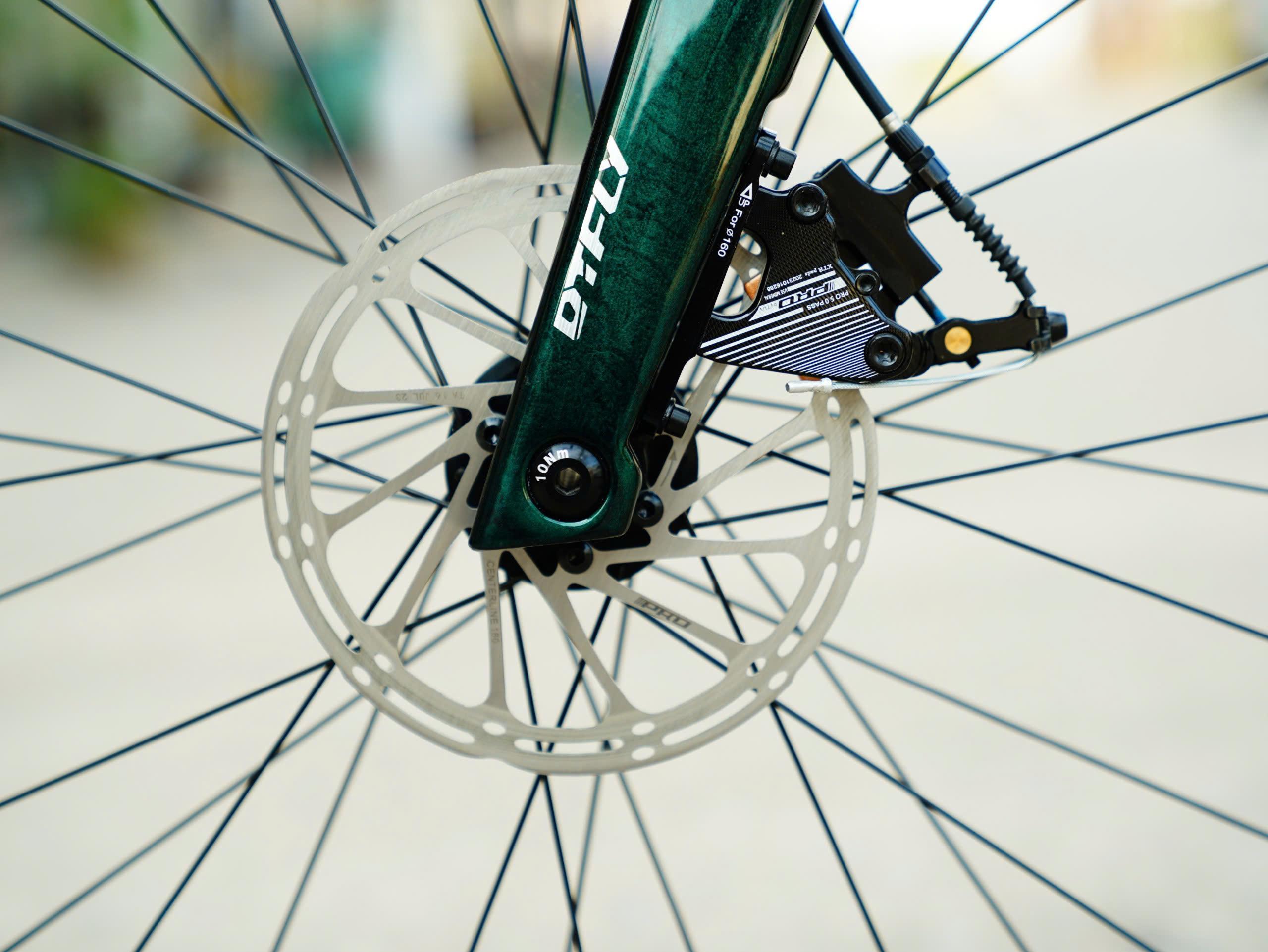 DTFLY R3000 Xe Đạp Đua - Khung Carbon T800, SHIMANO SORA R3000, 18 tốc độ