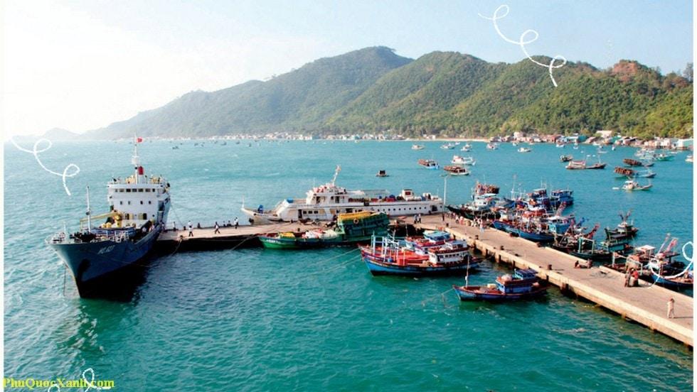 ben-tau-di-phu-quoc-3