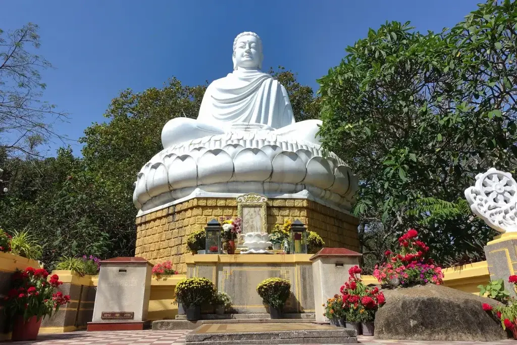 Thich Ca Phat Dai Pagoda, Vung Tau – A Serene Spiritual Destination on Nui Lon Mountain