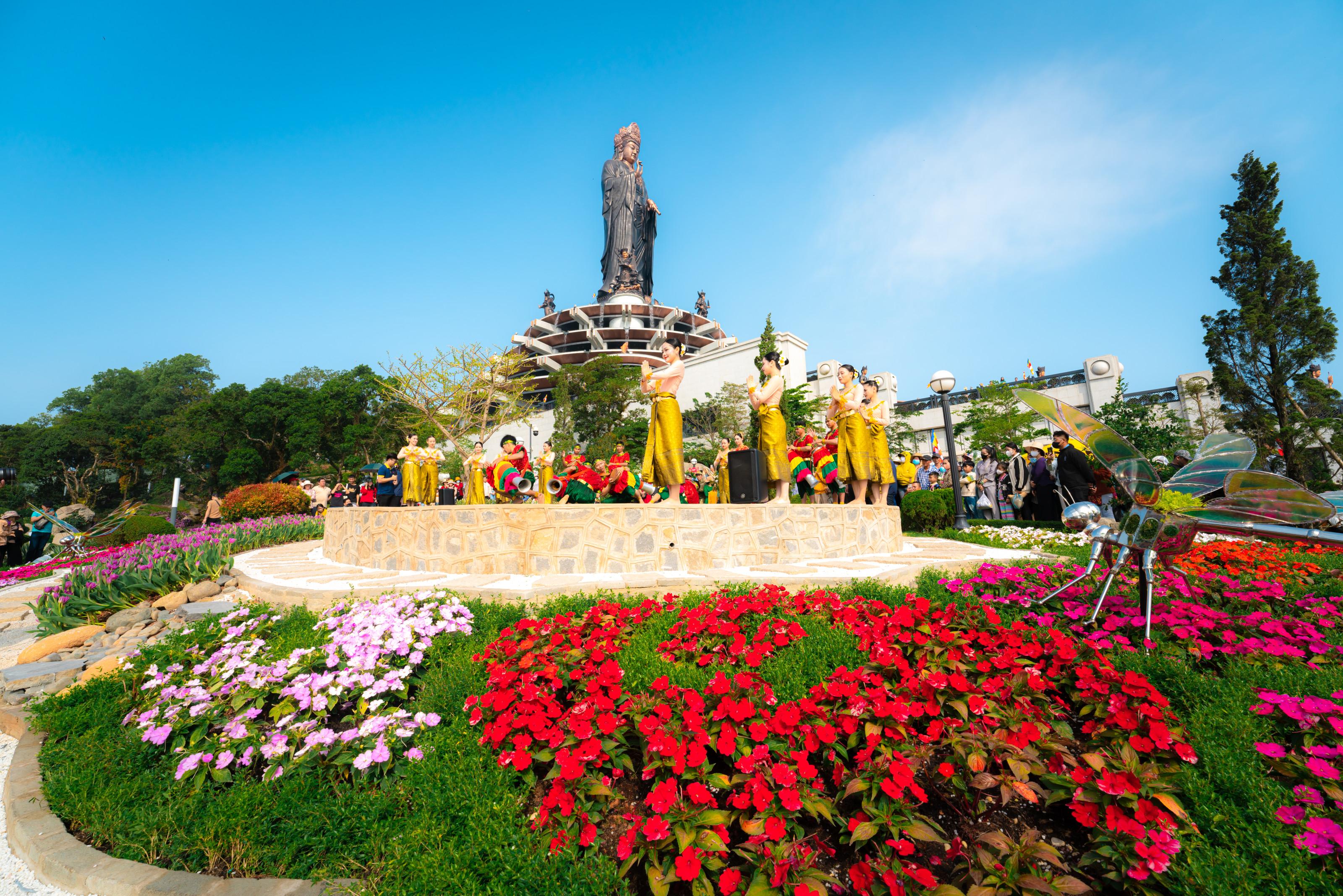 tay-ninh-hoi-xuan